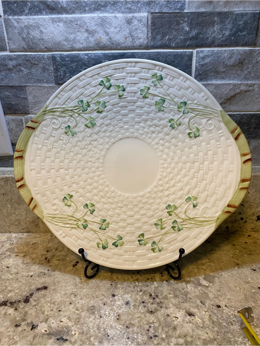 Vintage 11" BELLEEK Porcelain Basketweave SHAMROCK Cake Plate, MINT, 7th Gold